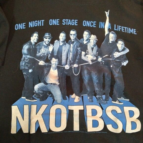 New Kids On The Block 2011 Tour T-Shirt - Picture 3 of 9